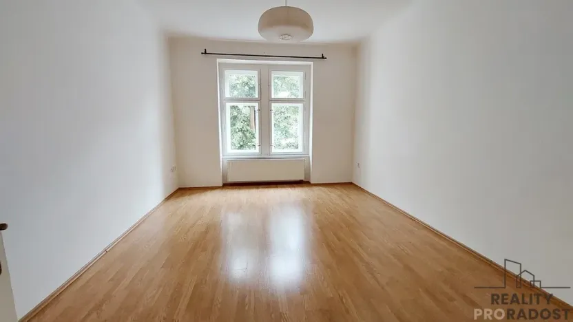Pronájem bytu 2+1, Praha - Vršovice, 28. pluku, 70 m2
