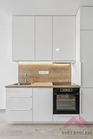 Pronájem bytu 1+kk, Praha - Žižkov, Biskupcova, 25 m2