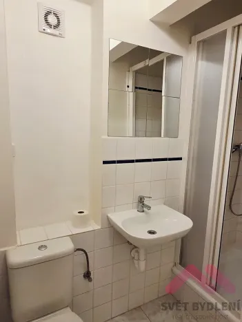 Pronájem bytu 1+kk, Praha - Vršovice, Kodaňská, 26 m2