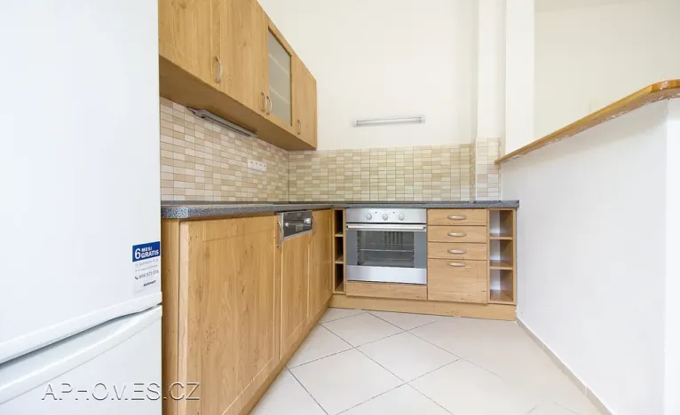 Pronájem bytu 2+1, Praha - Vršovice, Tolstého, 90 m2