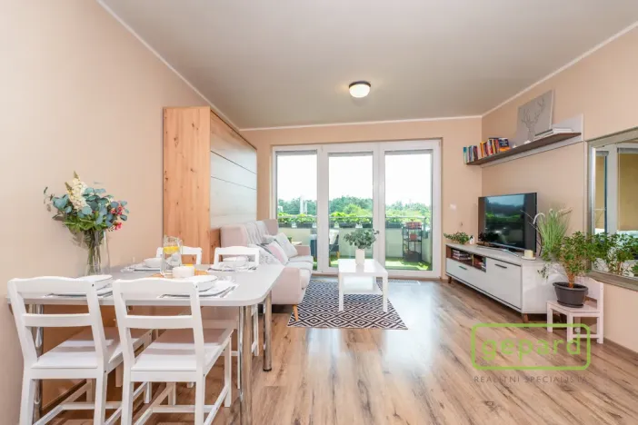 Prodej bytu 2+kk, Praha, Zimova, 63 m2