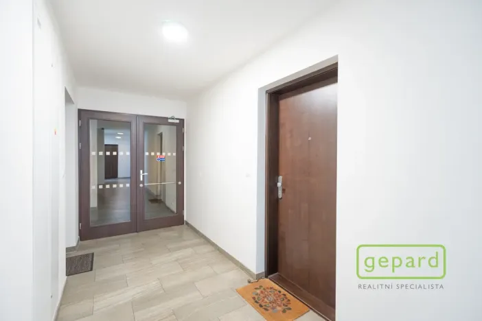 Prodej bytu 2+kk, Praha, Zimova, 63 m2
