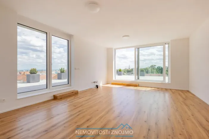 Prodej atypického bytu, Znojmo, Jarošova, 235 m2