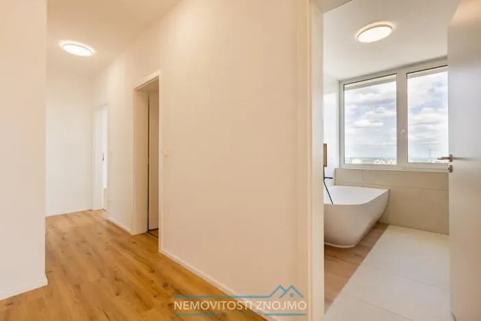 Prodej atypického bytu, Znojmo, Jarošova, 235 m2