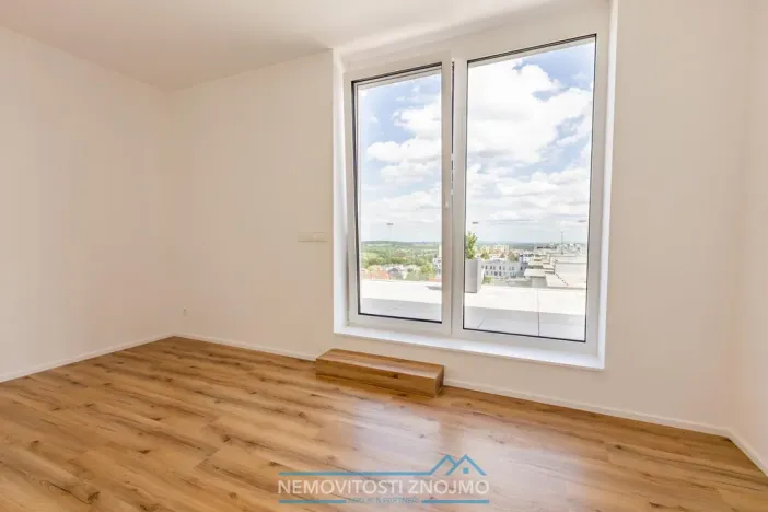 Prodej atypického bytu, Znojmo, Jarošova, 235 m2