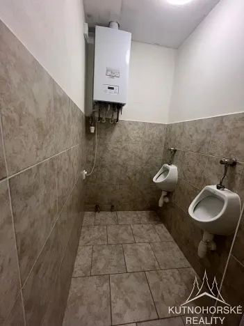 Pronájem obchodního prostoru, Čáslav, Formíkova, 20 m2