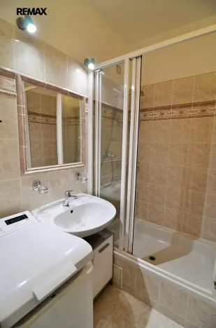 Pronájem bytu 2+kk, Praha - Řepy, Galandova, 46 m2