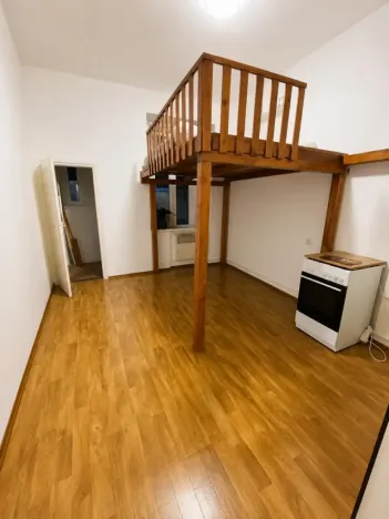 Pronájem bytu 2+kk, Praha - Vinohrady, Lužická, 50 m2
