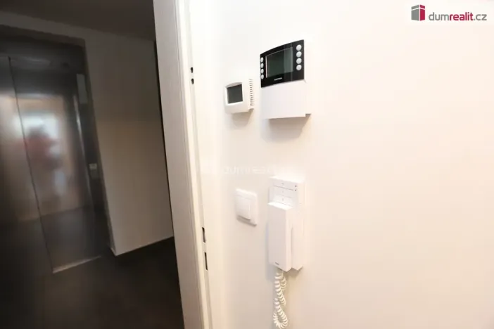 Prodej bytu 1+kk, Praha - Hloubětín, Domalípova, 38 m2