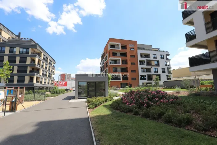 Prodej bytu 1+kk, Praha - Hloubětín, Domalípova, 38 m2