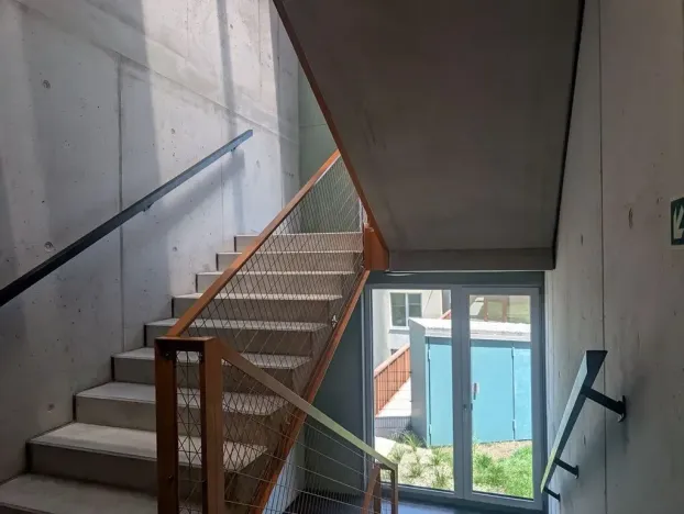 Pronájem bytu 1+kk, Praha - Radlice, U Komína, 34 m2