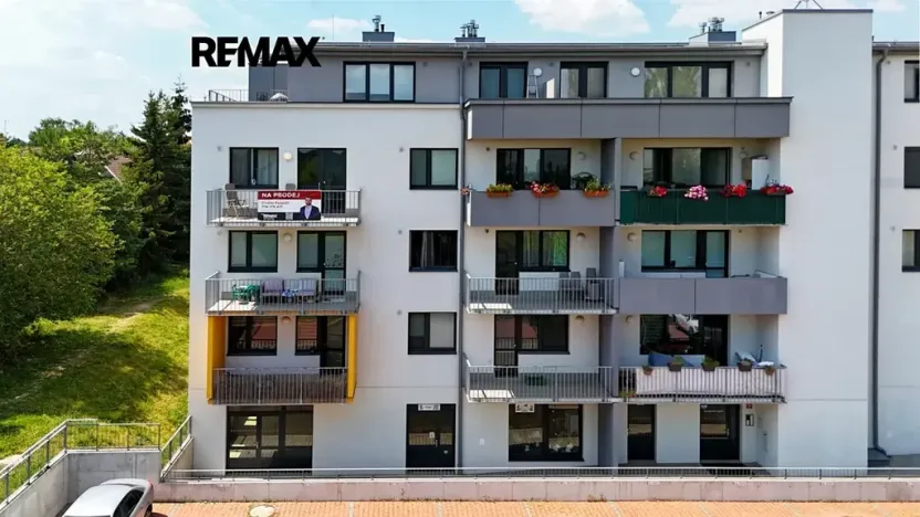 Prodej bytu 2+1, Horoměřice, Velvarská, 55 m2