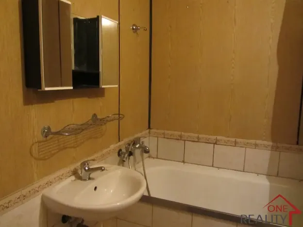 Pronájem bytu 3+1, Zlín, Česká, 74 m2