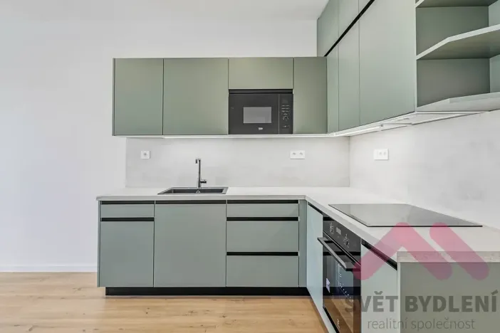 Pronájem bytu 1+kk, Praha - Modřany, Komořanská, 37 m2