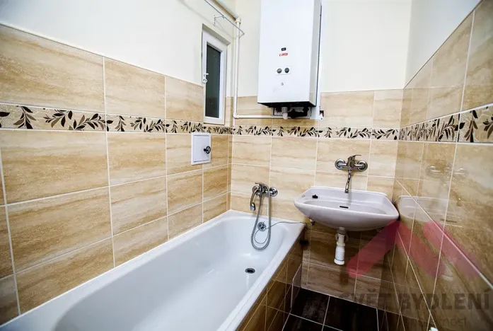 Pronájem bytu 2+1, Praha - Vršovice, Tolstého, 49 m2