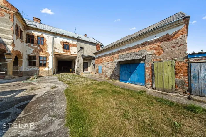 Prodej rodinného domu, Uničov - Renoty, 488 m2