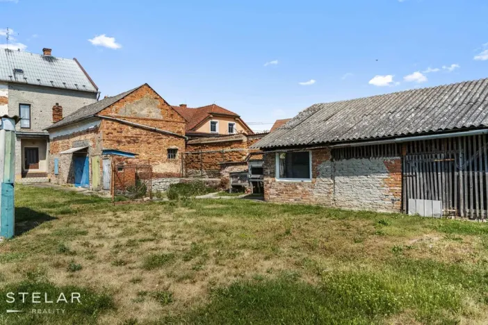 Prodej rodinného domu, Uničov - Renoty, 488 m2