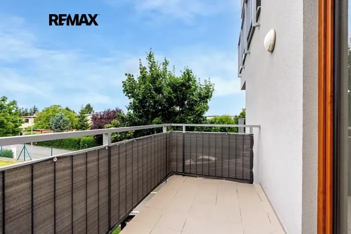 Pronájem bytu 3+kk, Zbuzany, Lomená, 72 m2