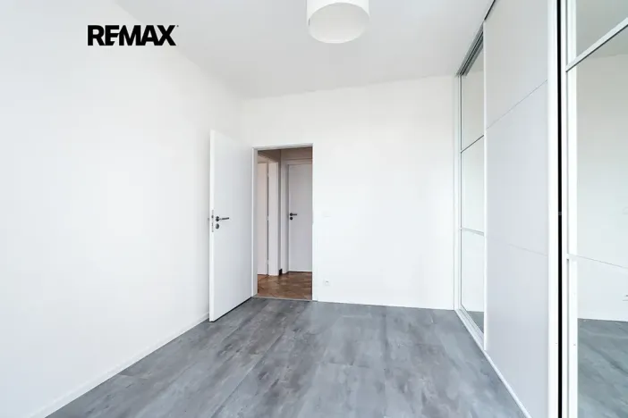 Pronájem bytu 3+kk, Zbuzany, Lomená, 72 m2