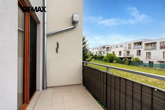 Pronájem bytu 3+kk, Zbuzany, Lomená, 72 m2