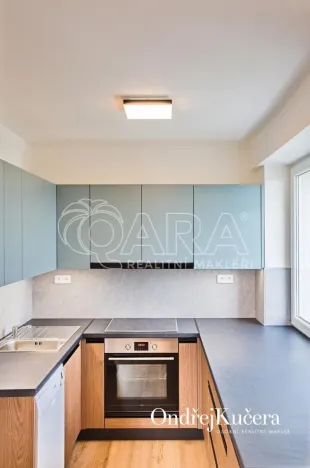 Pronájem bytu 3+kk, Praha - Břevnov, Na Petřinách, 67 m2