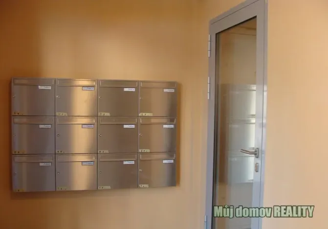 Pronájem bytu 1+kk, Praha - Michle, Hanusova, 38 m2