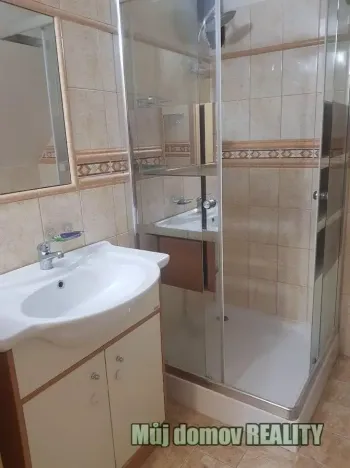 Pronájem bytu 2+kk, Praha - Libeň, Na stráži, 45 m2