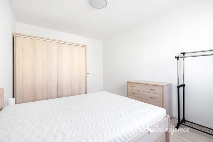 Pronájem bytu 2+kk, Praha - Modřany, Soukalova, 55 m2