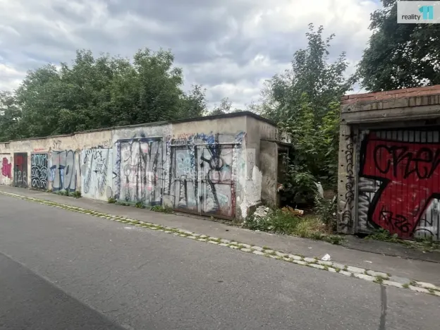 Prodej garáže, Praha, Glinkova, 17 m2