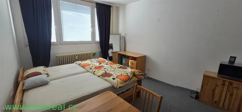 Pronájem bytu 1+kk, Brno - Lesná, Halasovo náměstí, 29 m2
