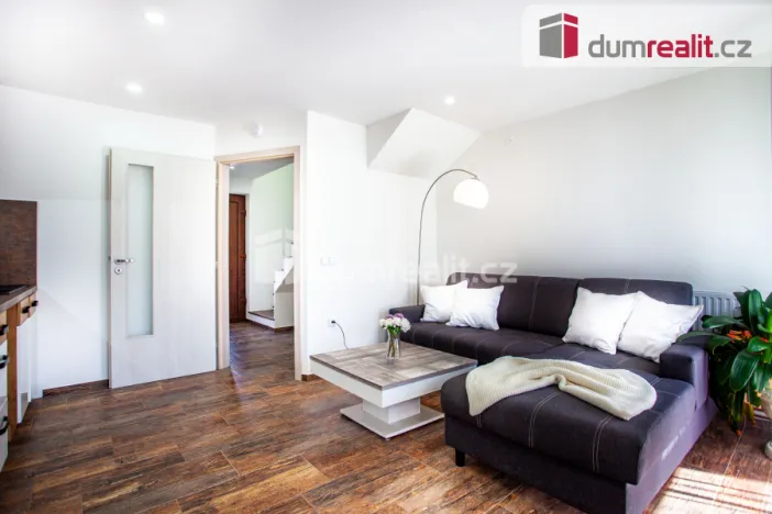 Prodej bytu 3+kk, Lhenice, Prachatická, 52 m2