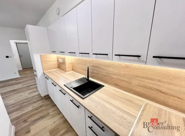 Prodej bytu 2+kk, Ostrava - Mariánské Hory, Hany Kvapilové, 46 m2