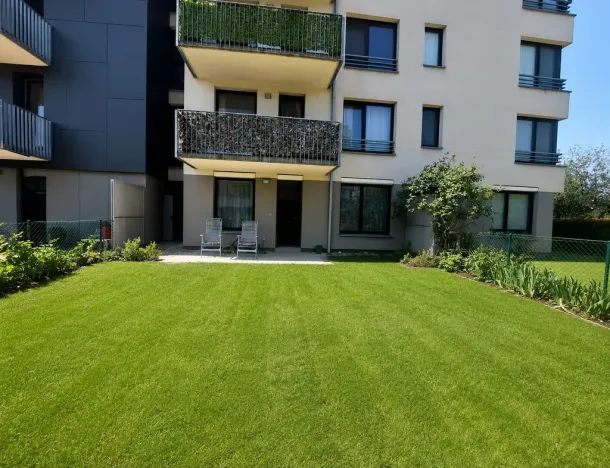 Pronájem bytu 2+kk, Praha - Vysočany, Sousedíkova, 60 m2