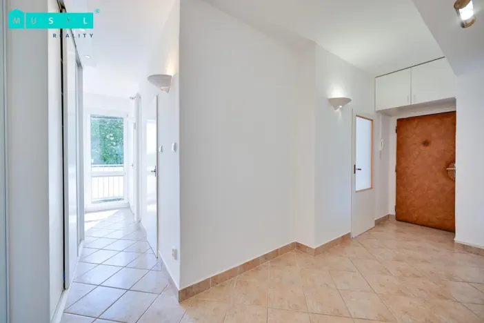 Prodej bytu 2+1, Olomouc - Neředín, Neředínská, 58 m2