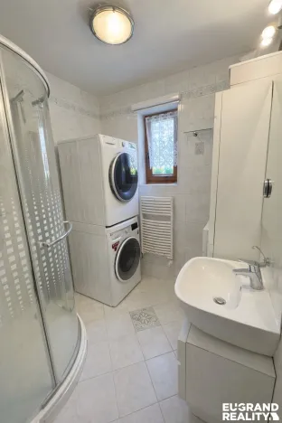 Prodej rodinného domu, Nový Bor - Janov, 219 m2
