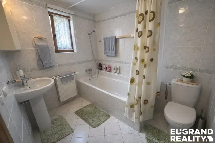 Prodej rodinného domu, Nový Bor - Janov, 219 m2