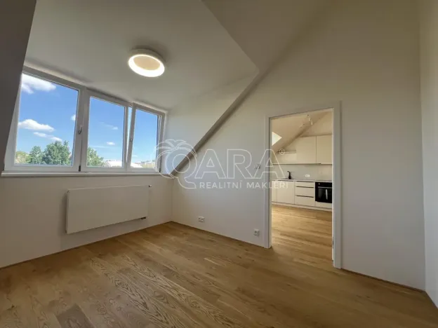 Pronájem bytu 2+kk, Praha - Strašnice, Černokostelecká, 39 m2