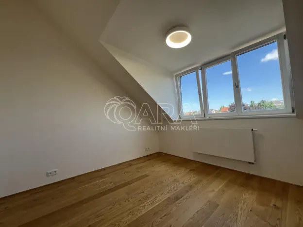 Pronájem bytu 2+kk, Praha - Strašnice, Černokostelecká, 39 m2