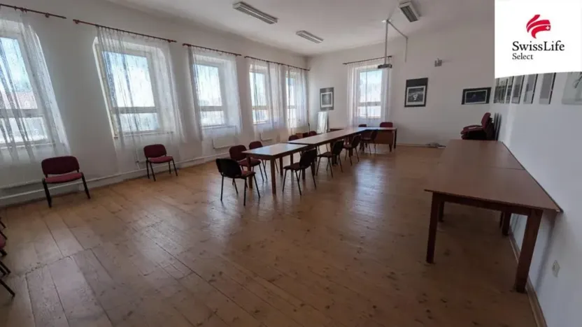 Prodej obchodního prostoru, Dašice, náměstí T. G. Masaryka, 3100 m2