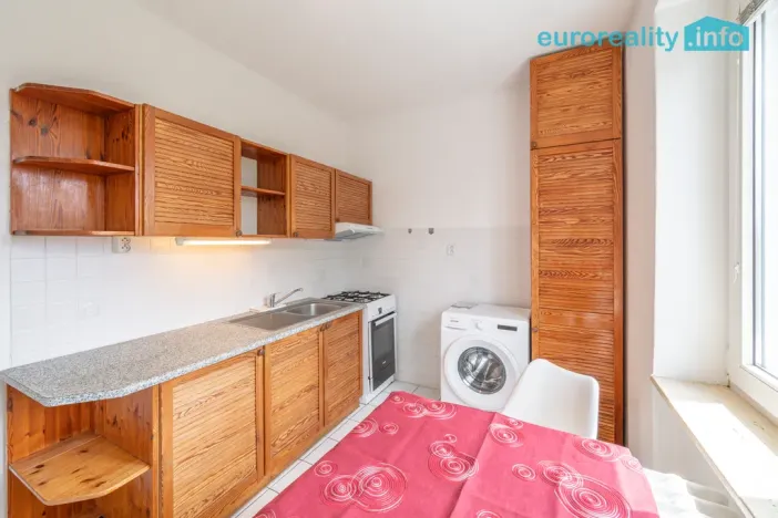 Prodej bytu 2+1, Mariánské Lázně, Libušina, 46 m2