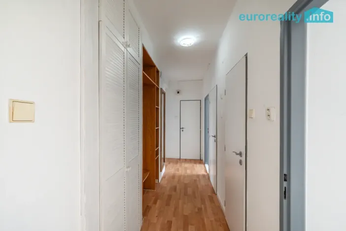 Prodej bytu 2+1, Mariánské Lázně, Libušina, 46 m2