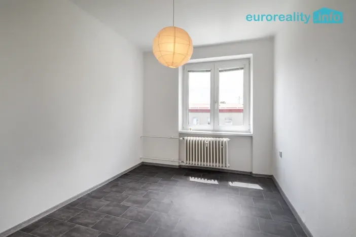 Prodej bytu 2+1, Mariánské Lázně, Libušina, 46 m2