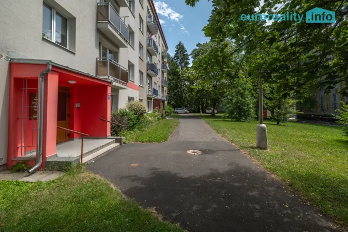 Prodej bytu 2+1, Mariánské Lázně, Libušina, 46 m2