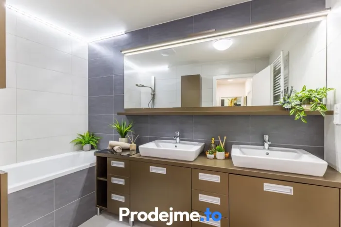 Prodej bytu 3+kk, Brno, Netroufalky, 83 m2