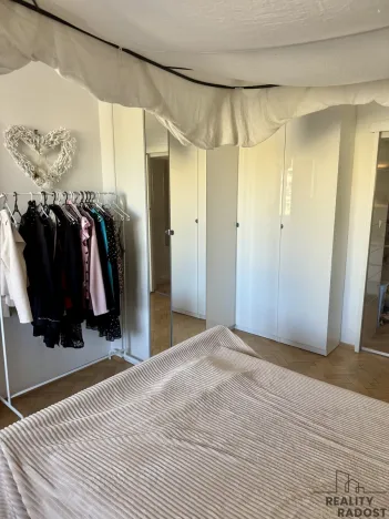 Prodej bytu 2+kk, Praha, U skládky, 41 m2