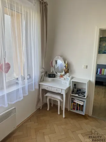 Prodej bytu 2+kk, Praha, U skládky, 41 m2