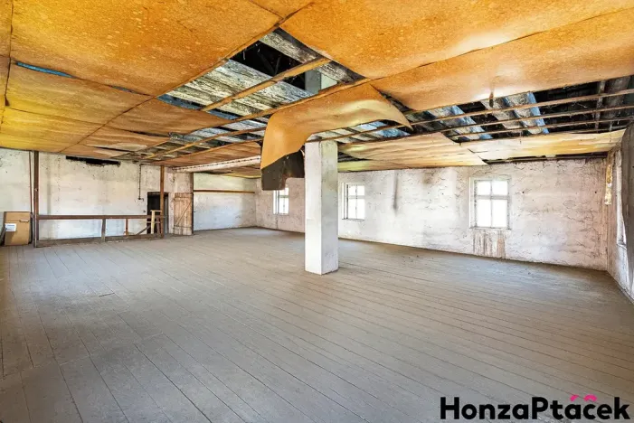 Prodej rodinného domu, Milostín, 490 m2