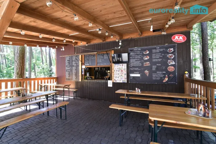 Prodej restaurace, Doksy, 196 m2