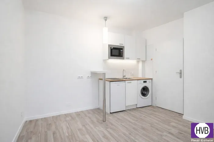 Prodej bytu 1+kk, Praha, Zbuzanská, 16 m2
