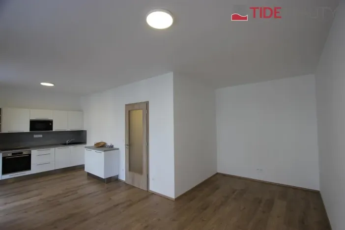 Pronájem bytu 1+kk, Praha, Štěchovická, 40 m2